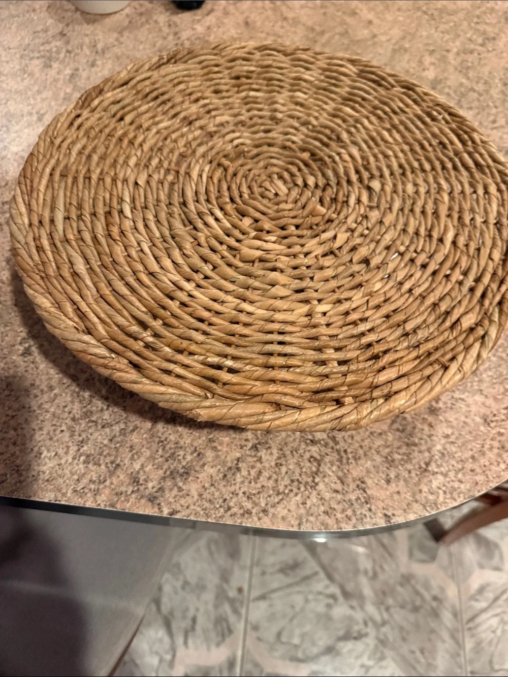 Handwoven Natural Seagrass Decorative Round Tray